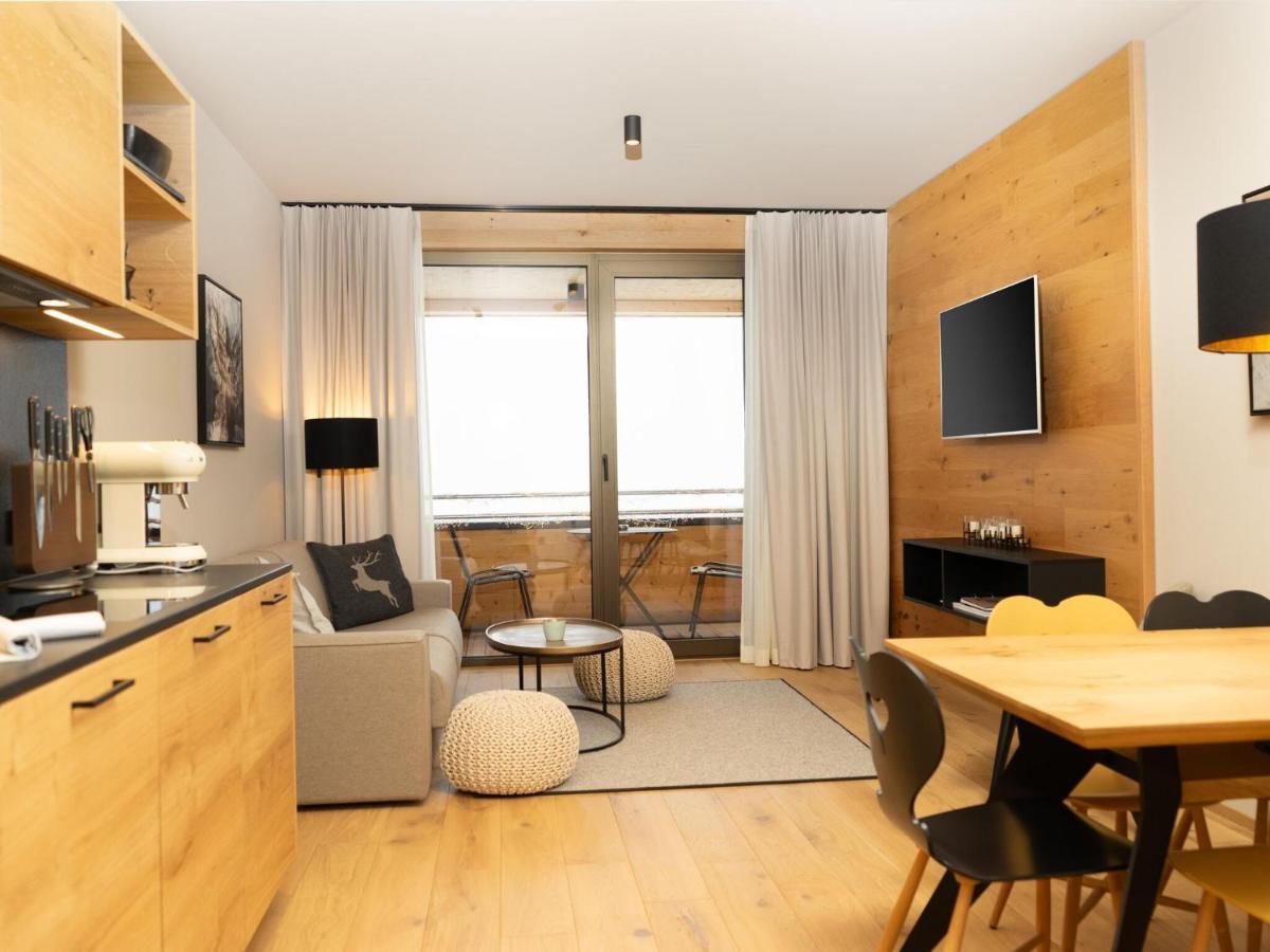 Cosy Apartment In Schroecken With Balcony Exterior foto